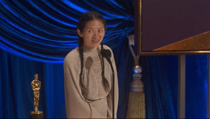 Chloé Zhao ganha Oscar de Melhor Direção por 'Nomadland'