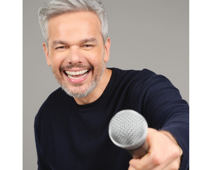 Otaviano Costa é contratado como novo apresentador da Band