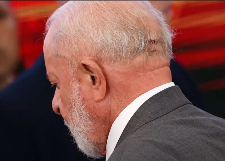 Lula passa por novos exames e é liberado para viajar