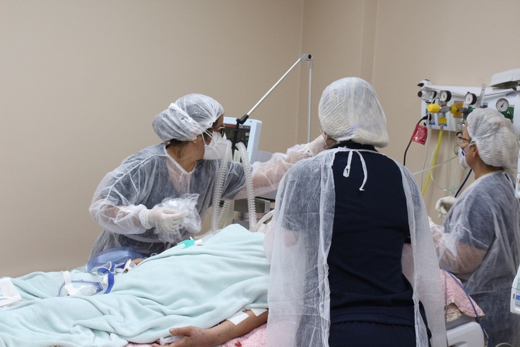 Pesquisa brasileira avalia estresse em pacientes com covid-19