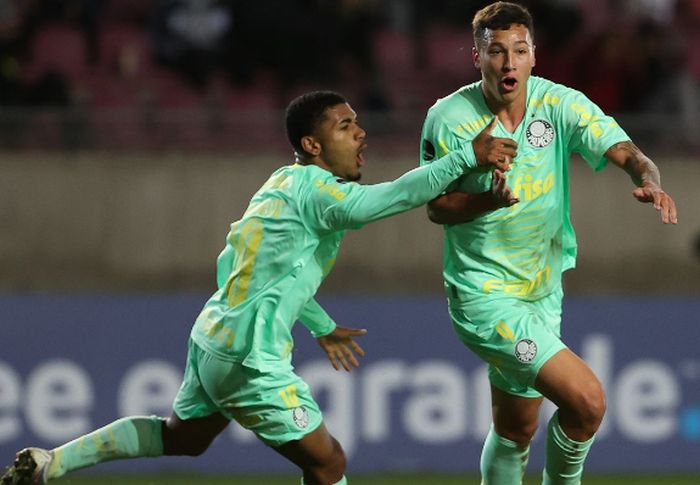 Em completo silêncio, Palmeiras iguala jejum de 2021 no Brasileirão