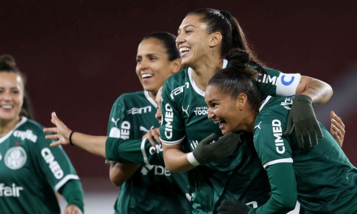 Palmeiras remodela time feminino após polêmica e busca inédito Brasileirão