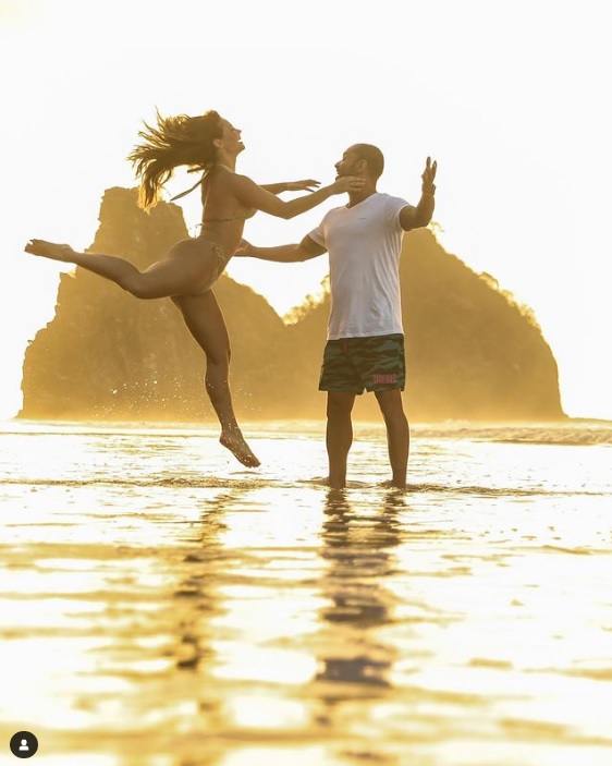 Paolla Oliveira e Diogo Nogueira encantam com foto romântica em Fernando de Noronha