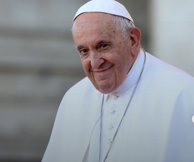 Papa Francisco terá alta hospitalar neste domingo 