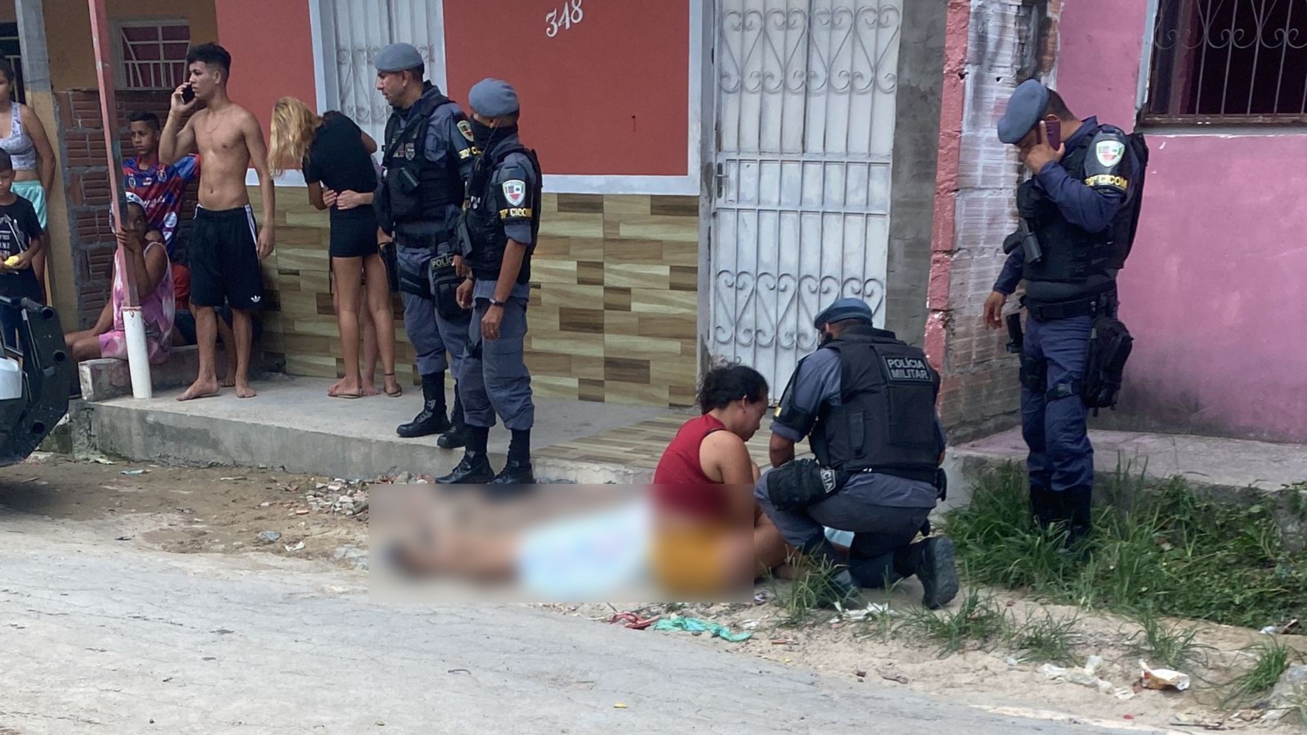 Dupla em motocicleta executa adolescente a tiros em Manaus