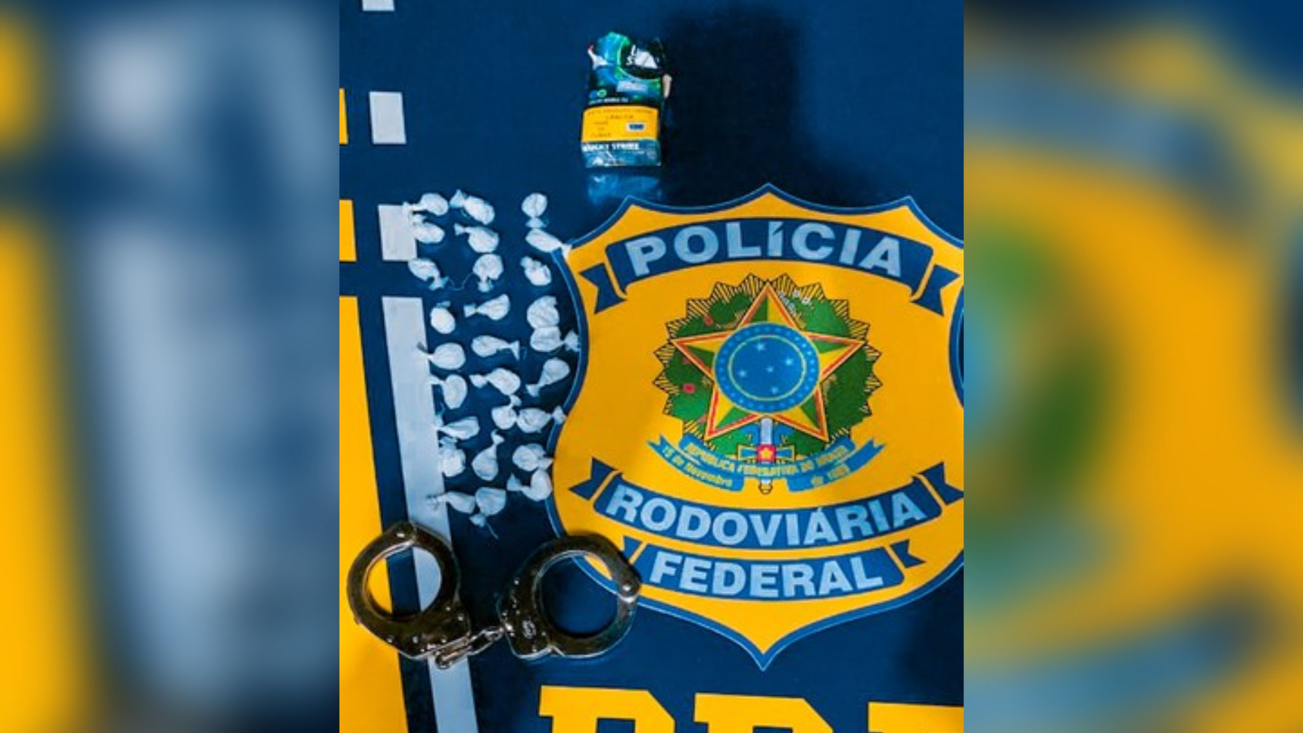 PRF apreende trouxinhas de cocaína durante fiscalização na BR-174