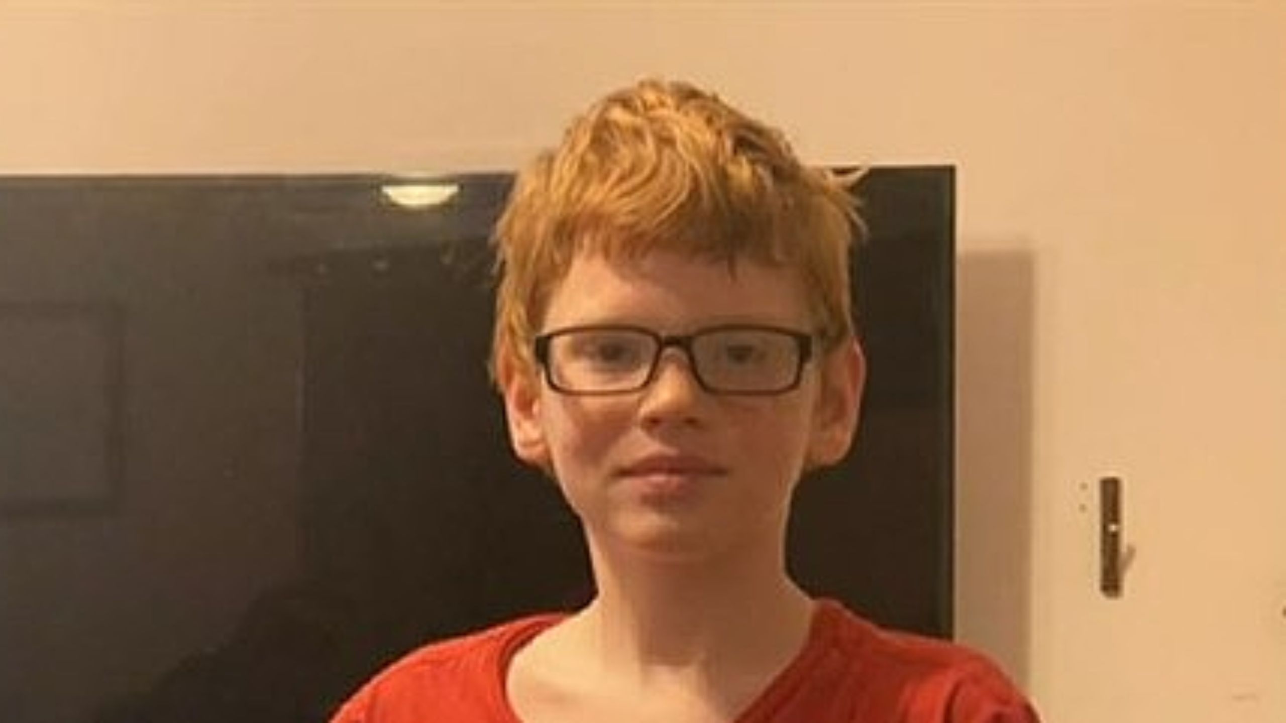 Menino de 10 anos sofre intoxicação após beber 6 garrafas d’água em 1h