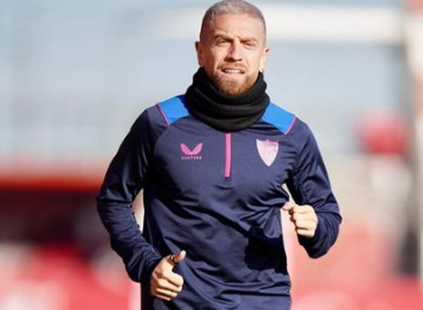 'Não há chance de Papu Gómez ir para o Vasco', afirma diretor cruz-maltino