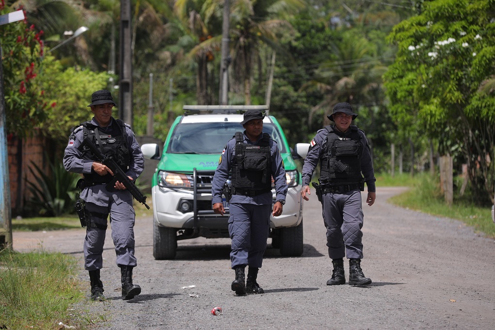 Filho invade casa e rouba celular de idosa no Grande Vitória