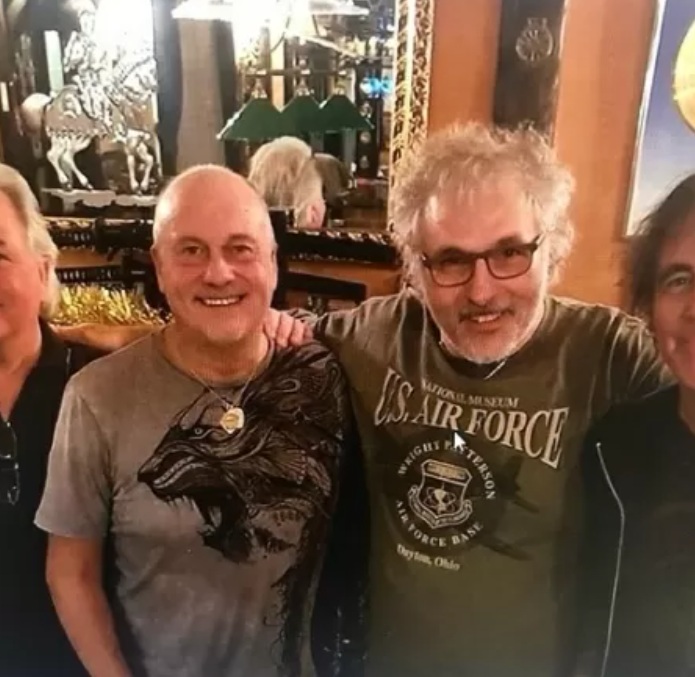 Morre Paul Mario Day, primeiro vocalista do Iron Maiden