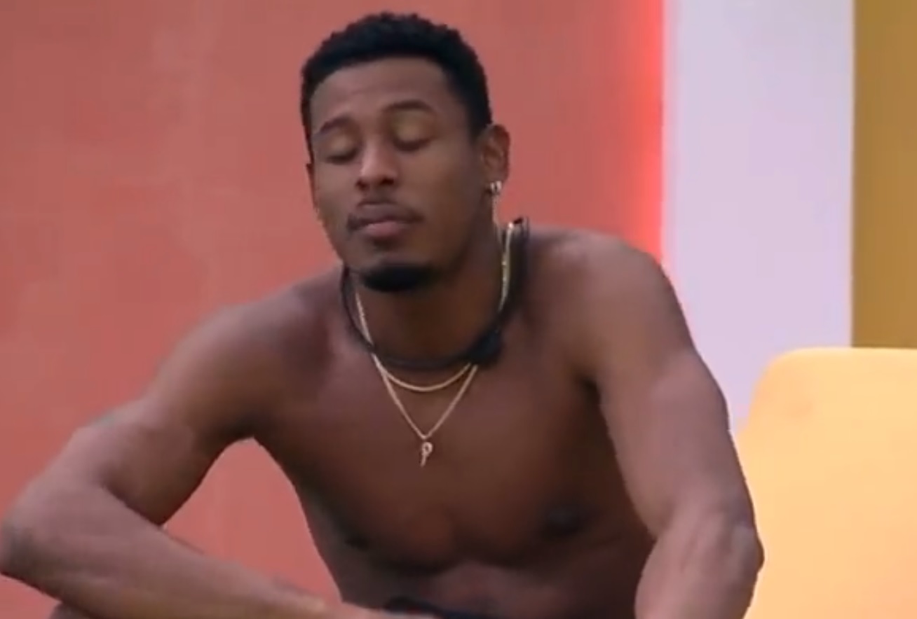 Paulo André solta a voz e impressiona internautas: 'tô apaixonada'