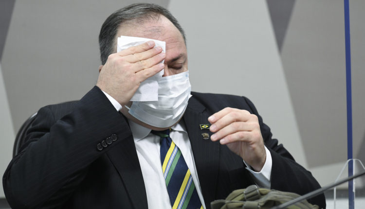 Pazuello pode sair algemado se mentir em novo depoimento na CPI 