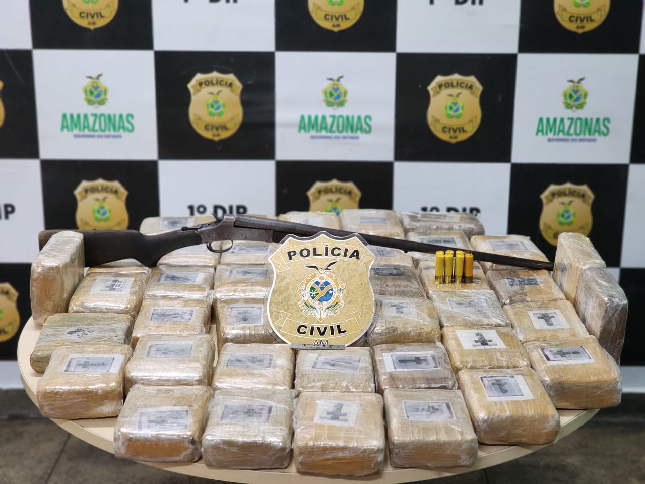 Homem é preso com 40 kg de maconha avaliados em R$ 200 mil em Manaus