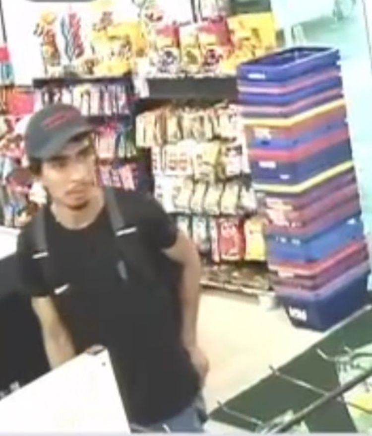 Polícia procura suspeito de furtar apartamento em condomínio em Flores