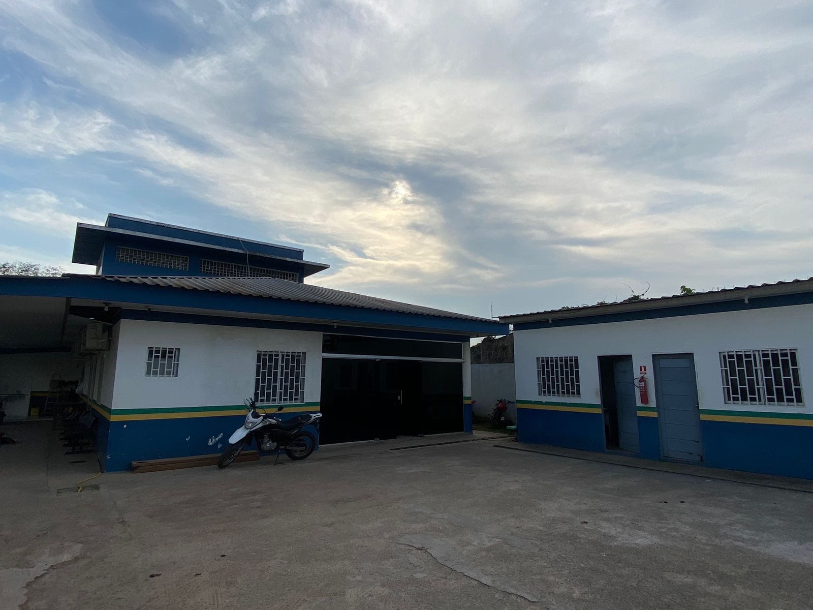 Irmãos são presos após invadir UBS para tentar matar rival no Amazonas