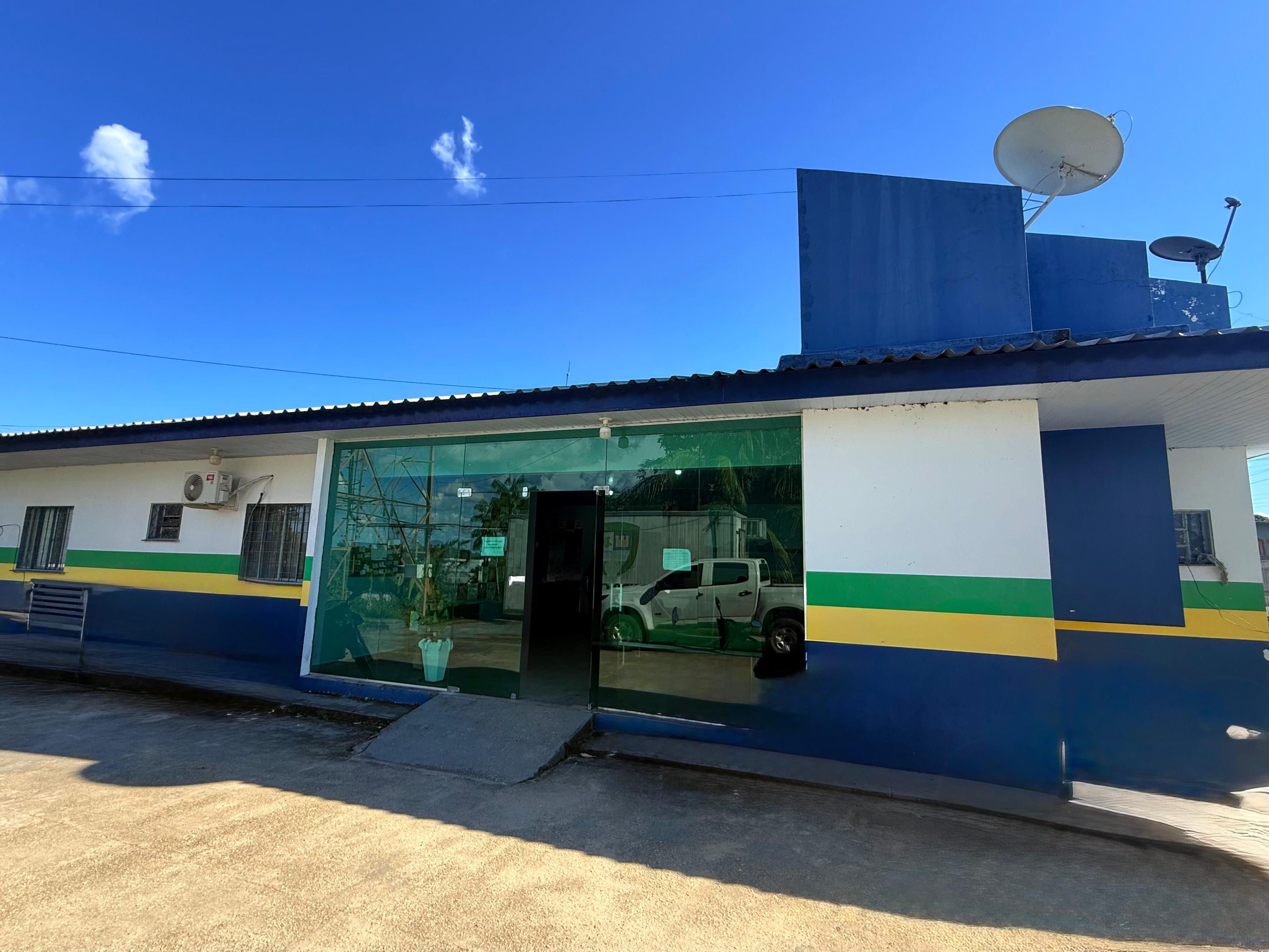 Mãe encontra relatos de abusos em diário da filha e professor é preso no Amazonas