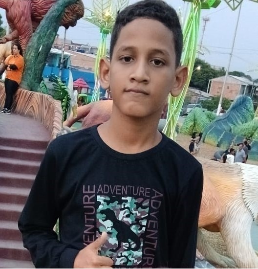 Polícia divulga imagem de mulher e criança que desapareceram em Manaus