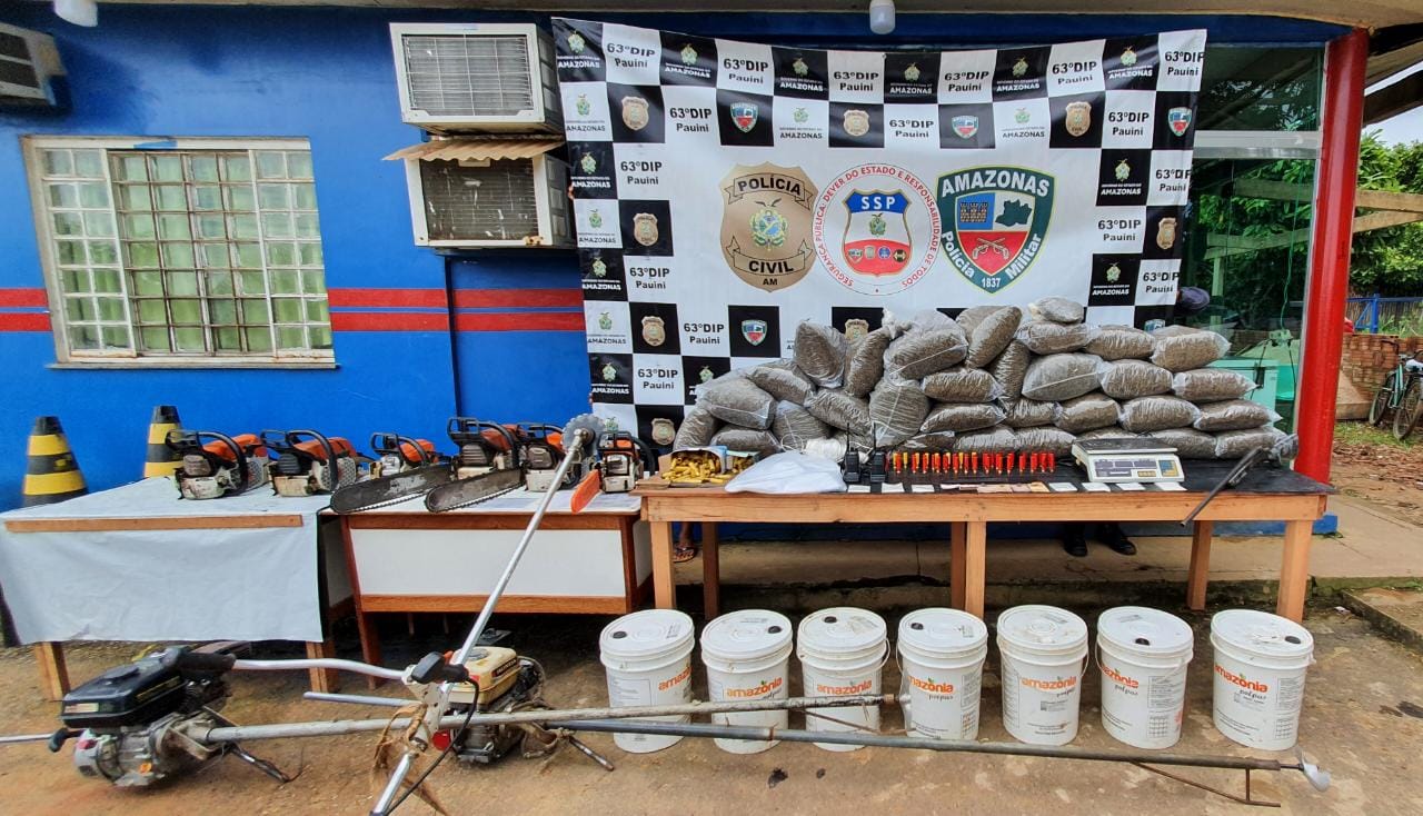 Trio é preso com mais de 50 kg de drogas no Amazonas