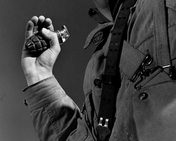 Soldado da PM perde parte da mão após granada explodir durante treinamento