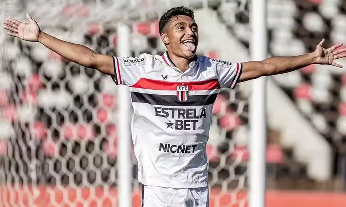 Pedro Severino recebe alta mais de três meses após acidente 