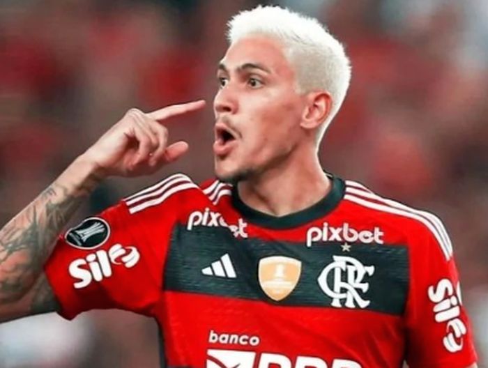 Exame aponta lesão na boca de Pedro após soco de preparador do Flamengo