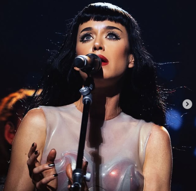 Começa venda de ingressos para show de Katy Perry no Brasil