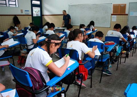 Alunos da rede municipal em Manaus terão café da manhã e almoço na escola