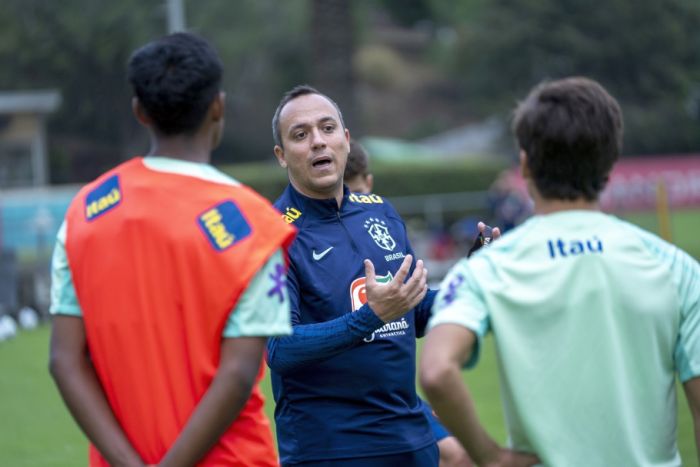 Seleção brasileira Sub-17 é convocada para amistosos contra Canadá e EUA