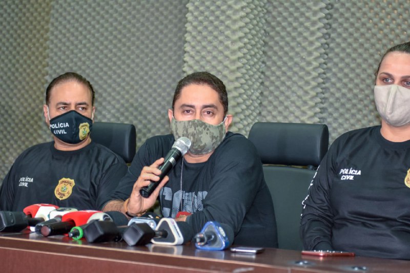 Homem que matou jovem na frente da esposa e da filha é preso no Amazonas