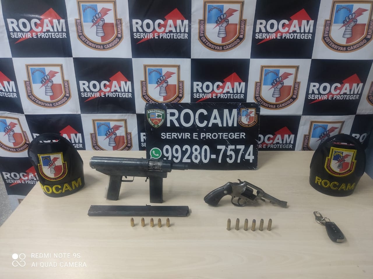 Jovem é preso com submetralhadora escondida em carro em Manaus