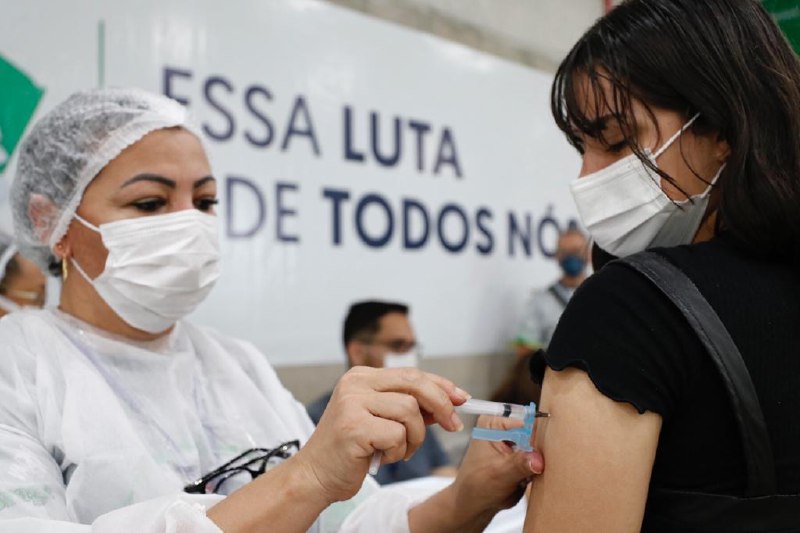 Mutirão de vacinação supera meta e imuniza mais de 73 mil pessoas em Manaus