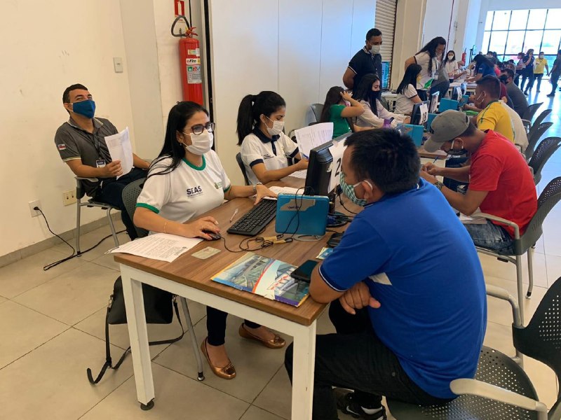 Famílias do Monte Horebe recebem 18ª  parcela do bolsa-moradia