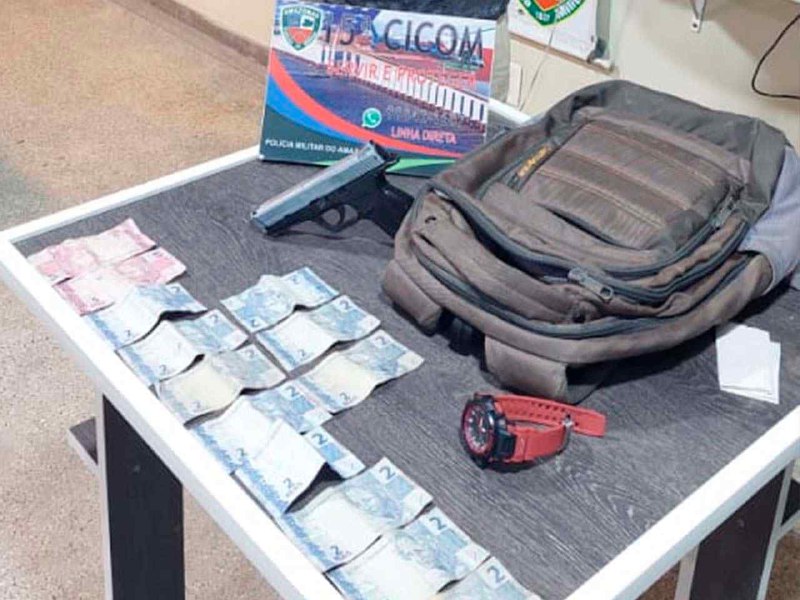 Homem é preso após assaltar ônibus da linha 045 em Manaus 