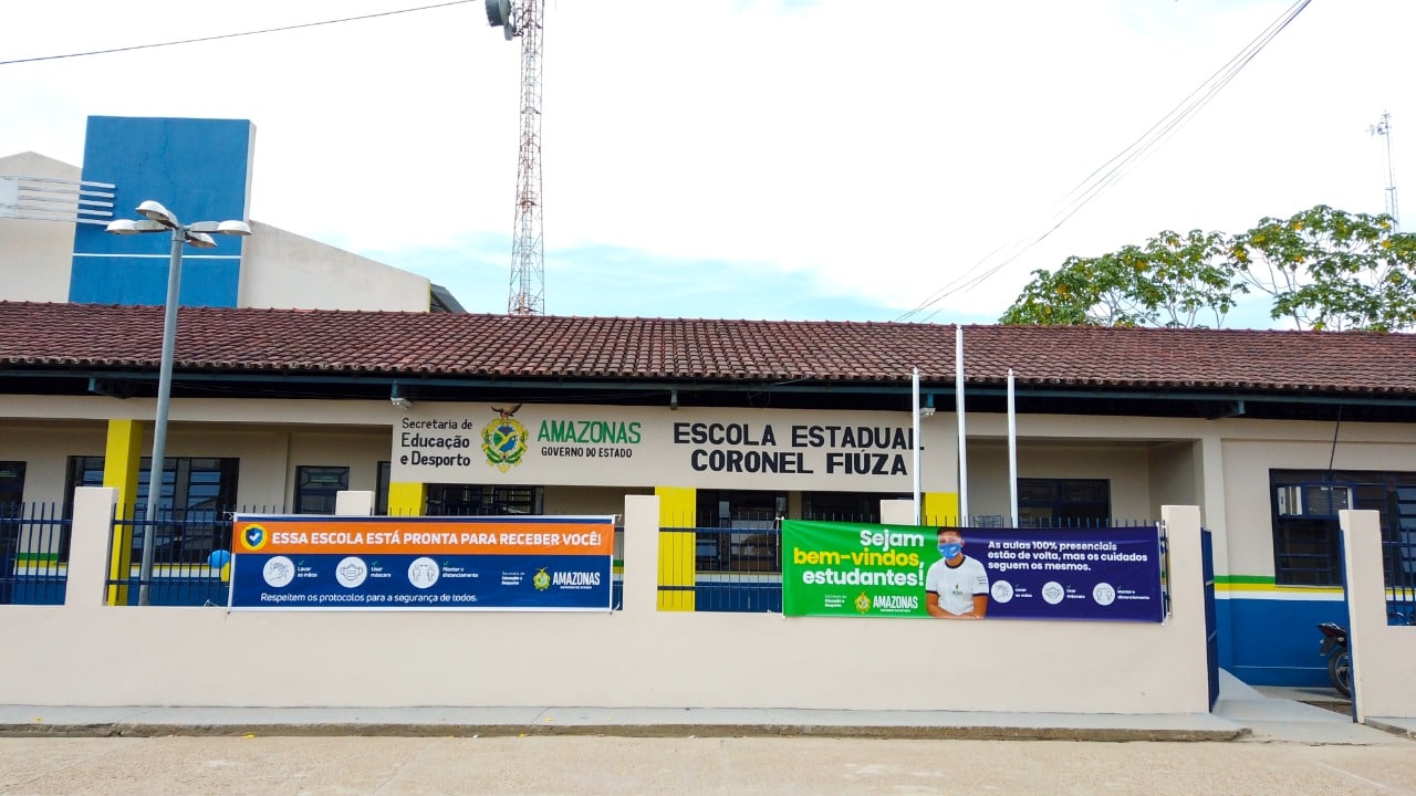 Escola atingida pela cheia no Amazonas retoma aulas 100% presencial