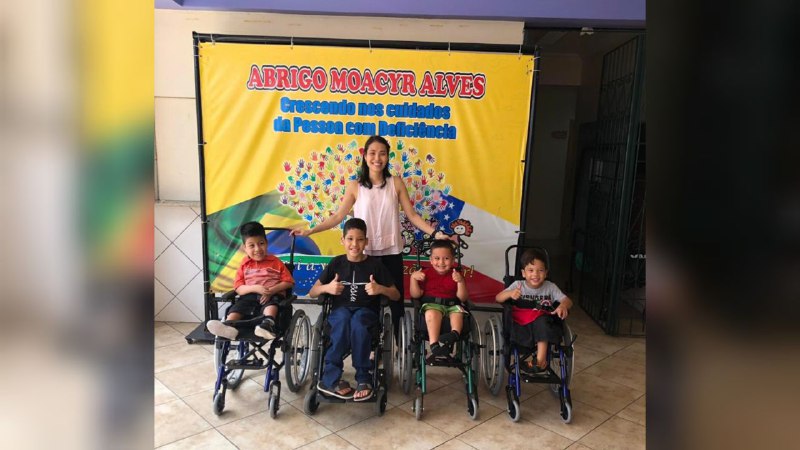 Abrigo de Manaus faz mutirão para prescrição de cadeira de rodas gratuita