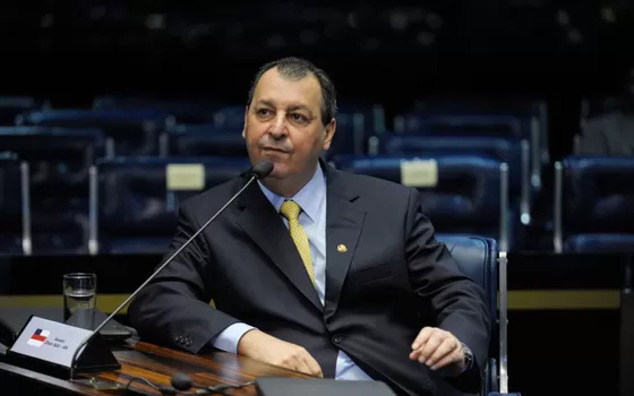 Omar lamenta aumento do desemprego entre jovens e pessoas acima de 50 anos