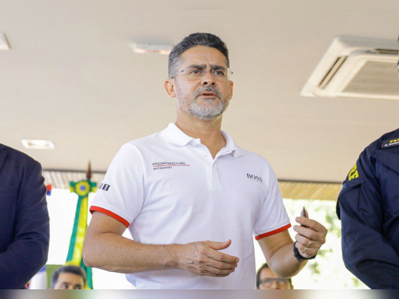 Fim do mistério: David Almeida anuncia seu candidato ao Senado