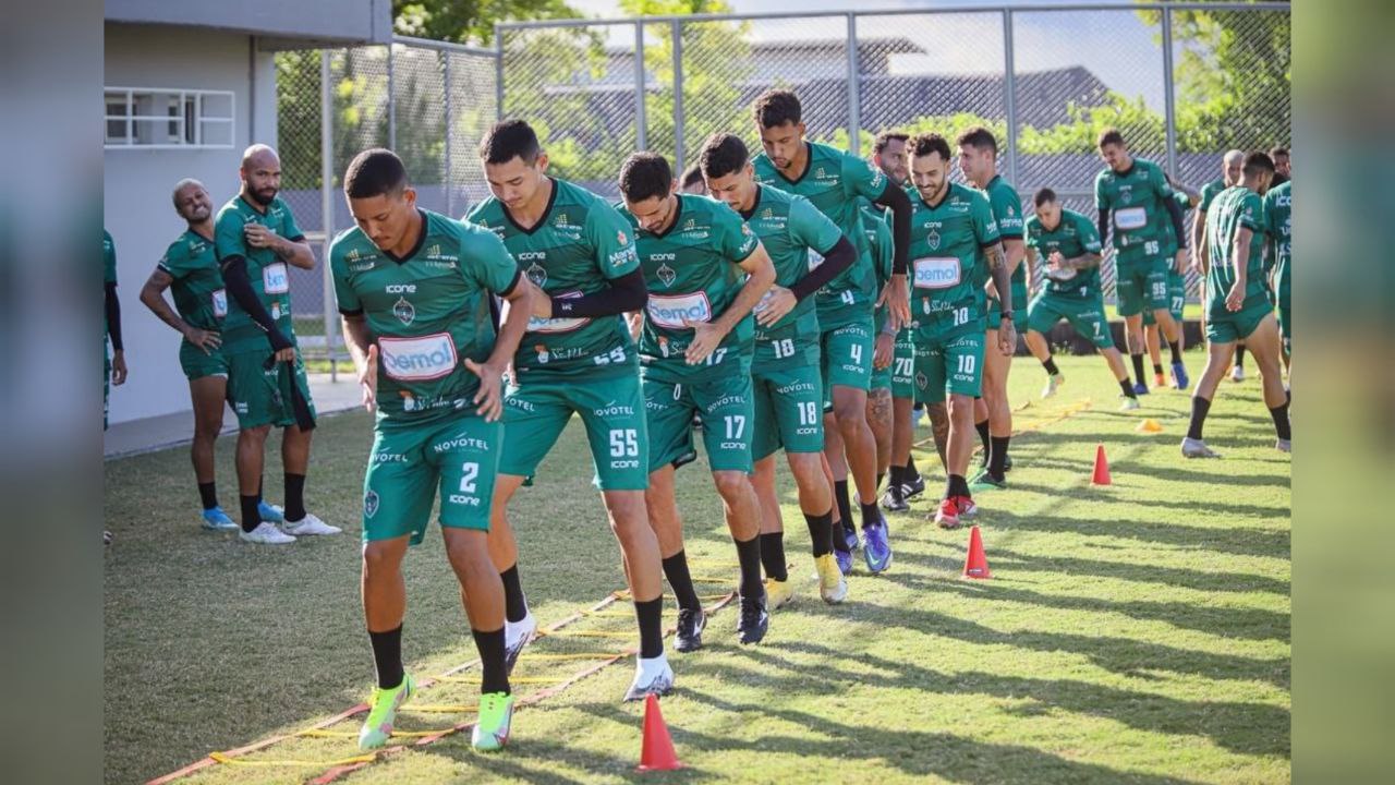 Prefeito anuncia incentivo de R$ 2 milhões para o Manaus FC