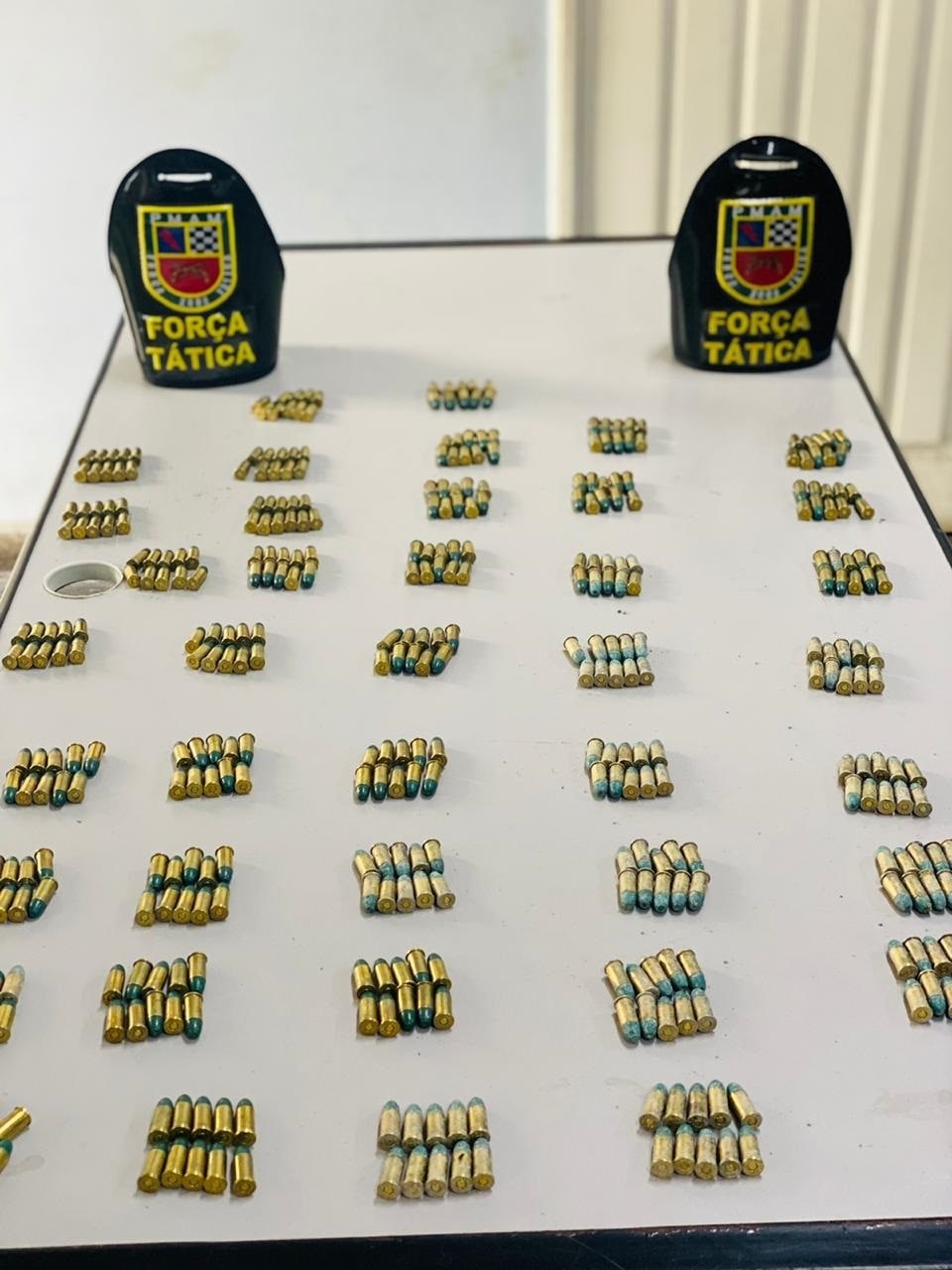 Dupla é presa com mais de 400 munições na zona Norte de Manaus 