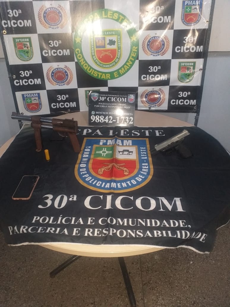 Trio é preso com arma de fogo em ônibus da linha 044 em Manaus 