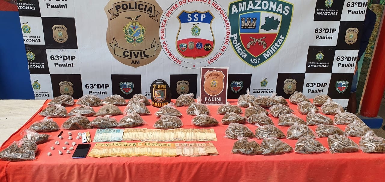 Suspeito é preso ao esconder drogas em assoalho de residência no Amazonas