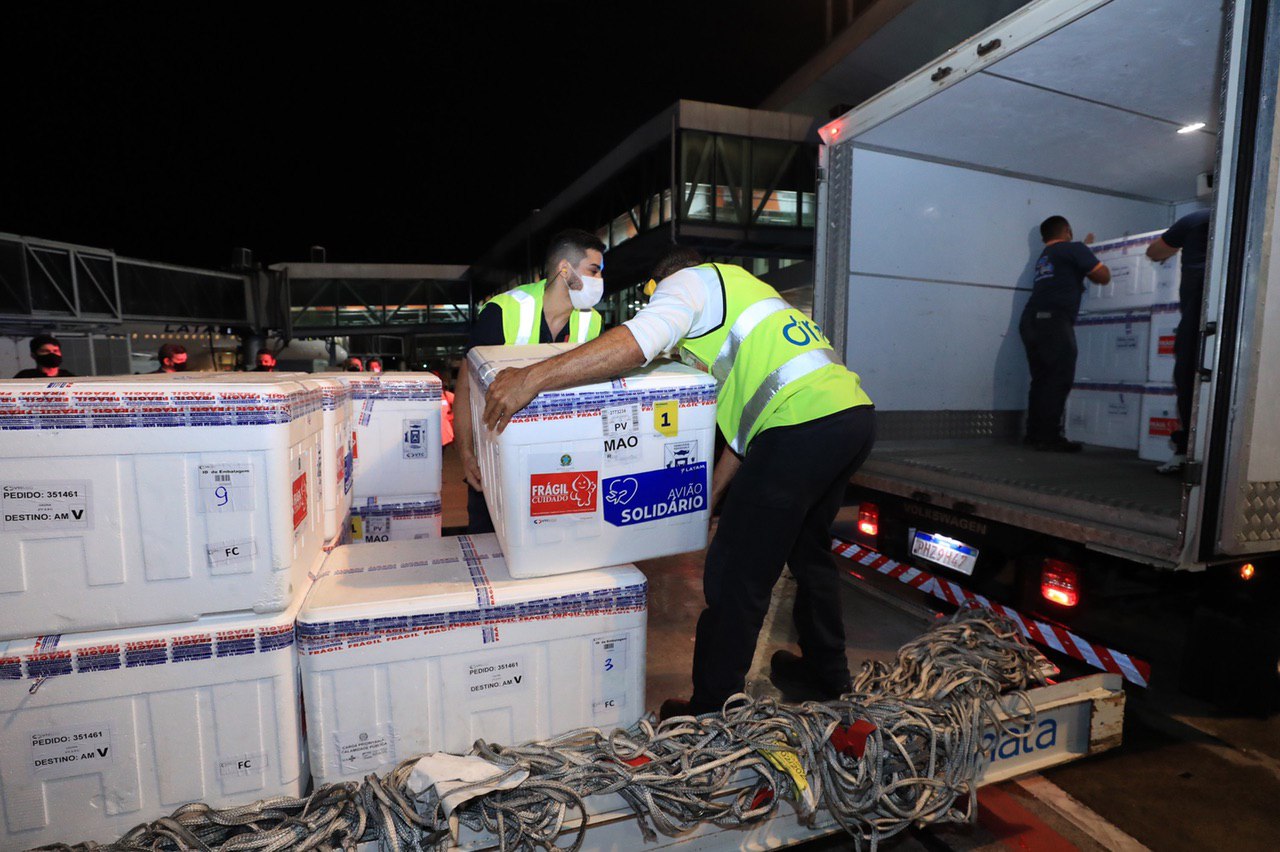 Amazonas recebe 292.900 doses das vacinas AstraZeneca e CoronaVac