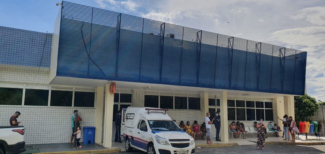 Menino perde os dentes e quebra perna ao ser atropelado em Manaus