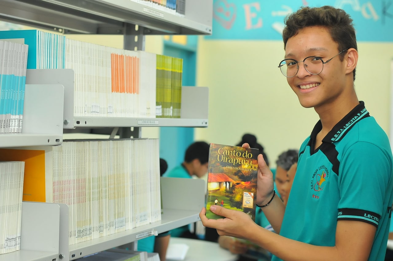Escolas já podem inscrever mestres e alunos em concurso literário nacional