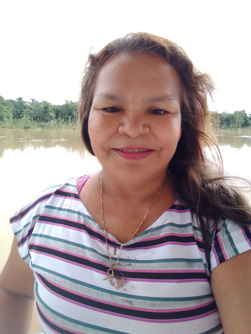 Cozinheira desaparece após sair para trabalhar em lancha no Amazonas