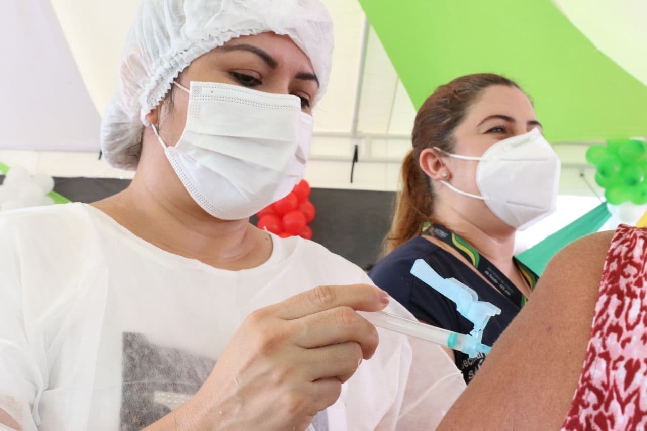 Amazonas tem 2.290.650 doses de vacina aplicadas contra Covid-19