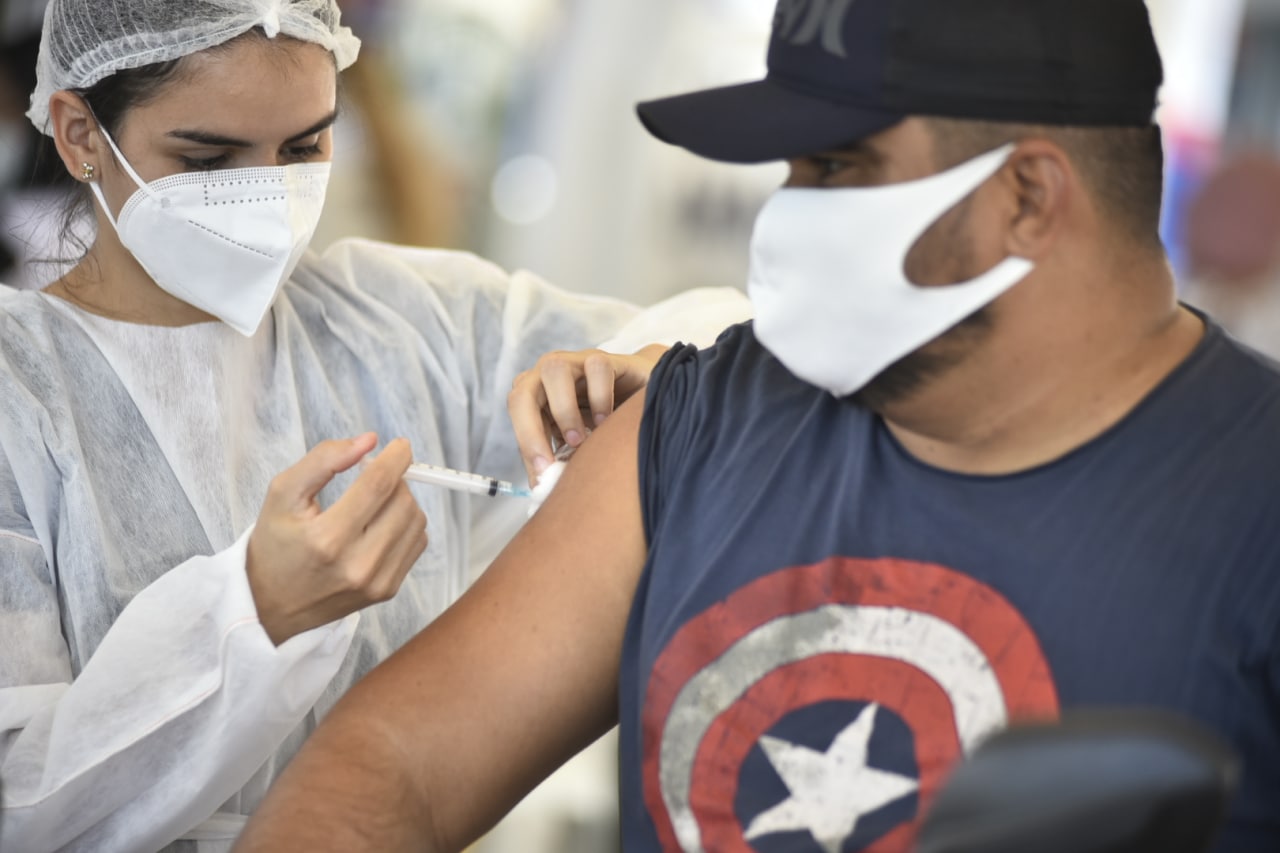 Amazonas já aplicou 2.316.916 doses de vacinas contra Covid-19