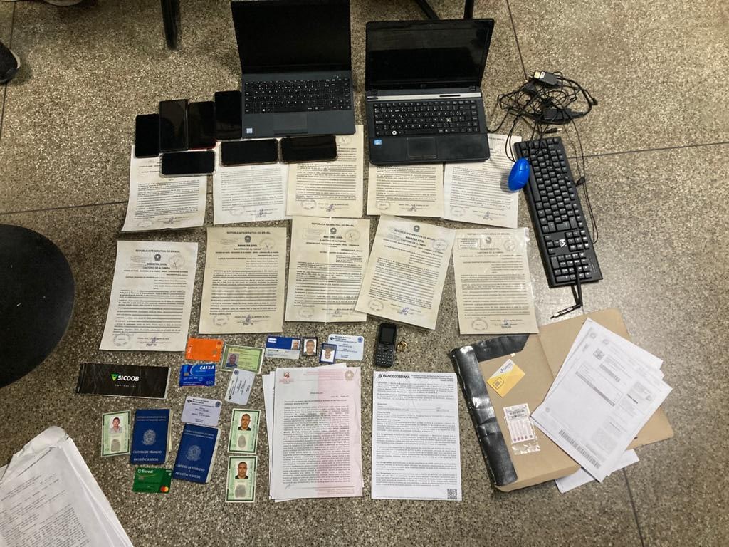 Quadrilha que aplicou golpes avaliados em R$ 200 mil é presa em Manaus