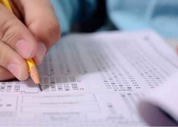 Deputado afirma que empresa de concurso no Amazonas foi escolhida sem licitação