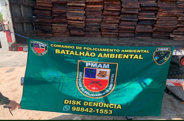 Dupla é presa ao transportar madeira ilegal no Porto de Manaus